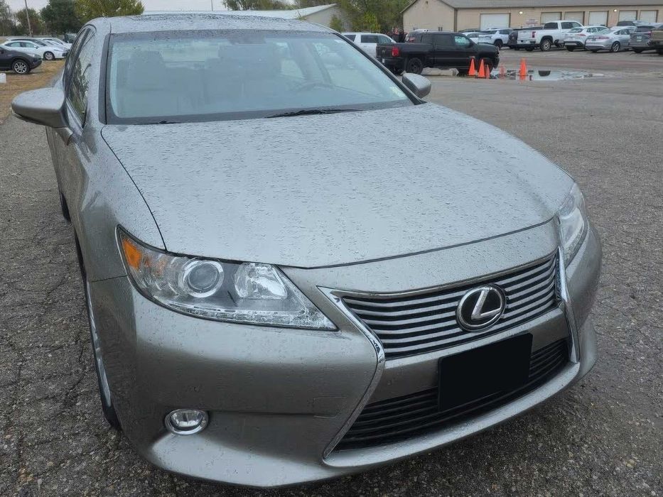 Lexus ES 350      2015