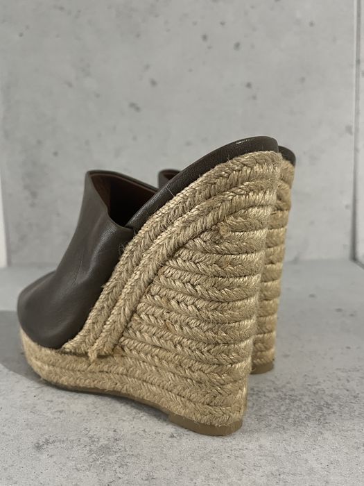 Sandały na koturnie Zara Woman