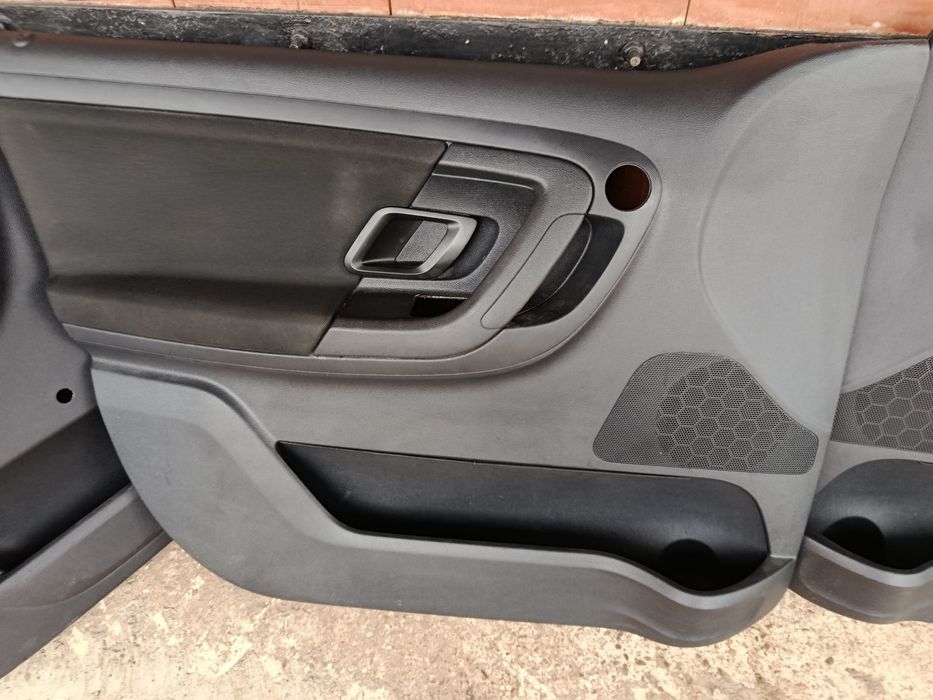 Дверні карти skoda fabia універсал