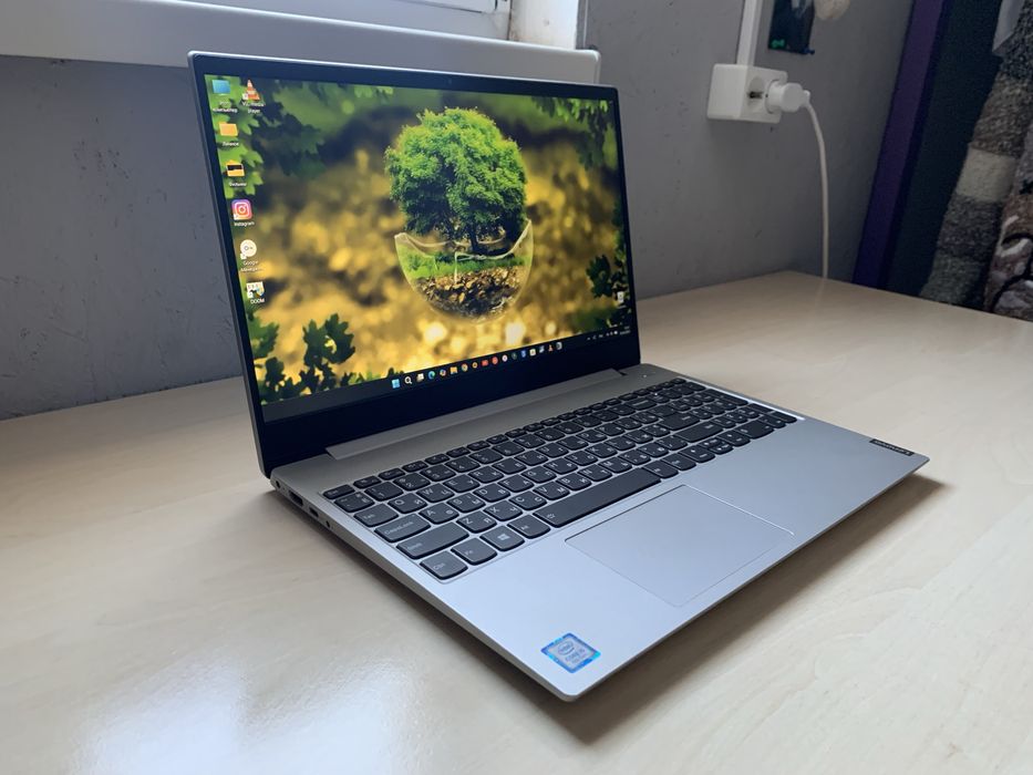 Lenovo s340 i5-8265U 12озу mx230 240ssd
