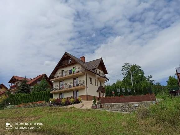 Frrie w górach. .Pokoje z widokami w górach.