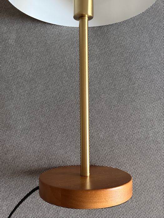 Candeeiro de mesa da Area, modelo Emisfero