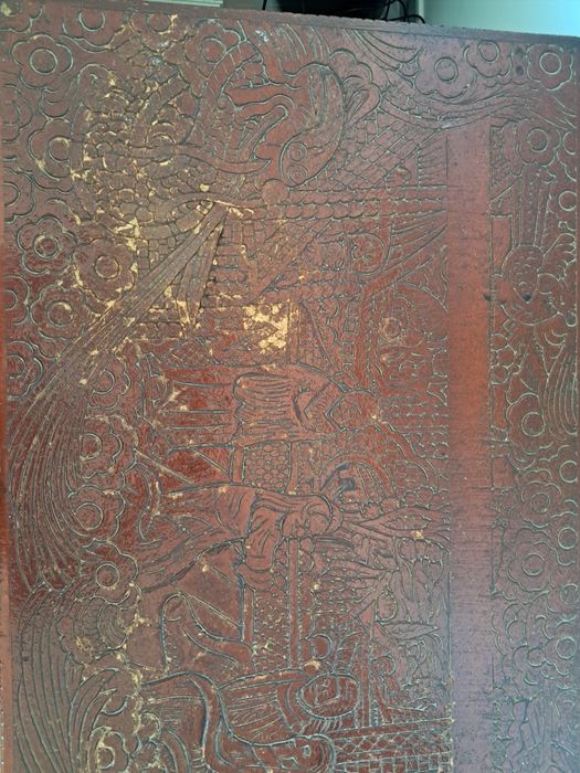 Arca decorativa em madeira