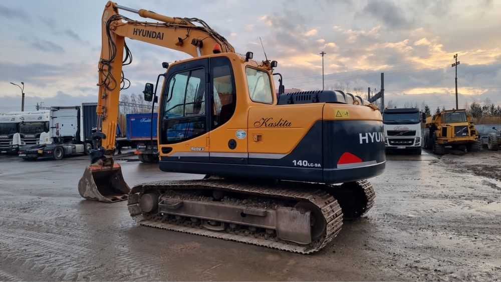 Экскаватор Hyundai R 140 LC