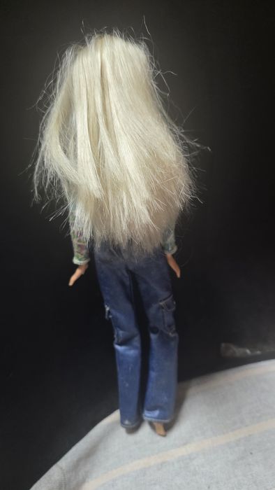 Barbie tie dye 1998