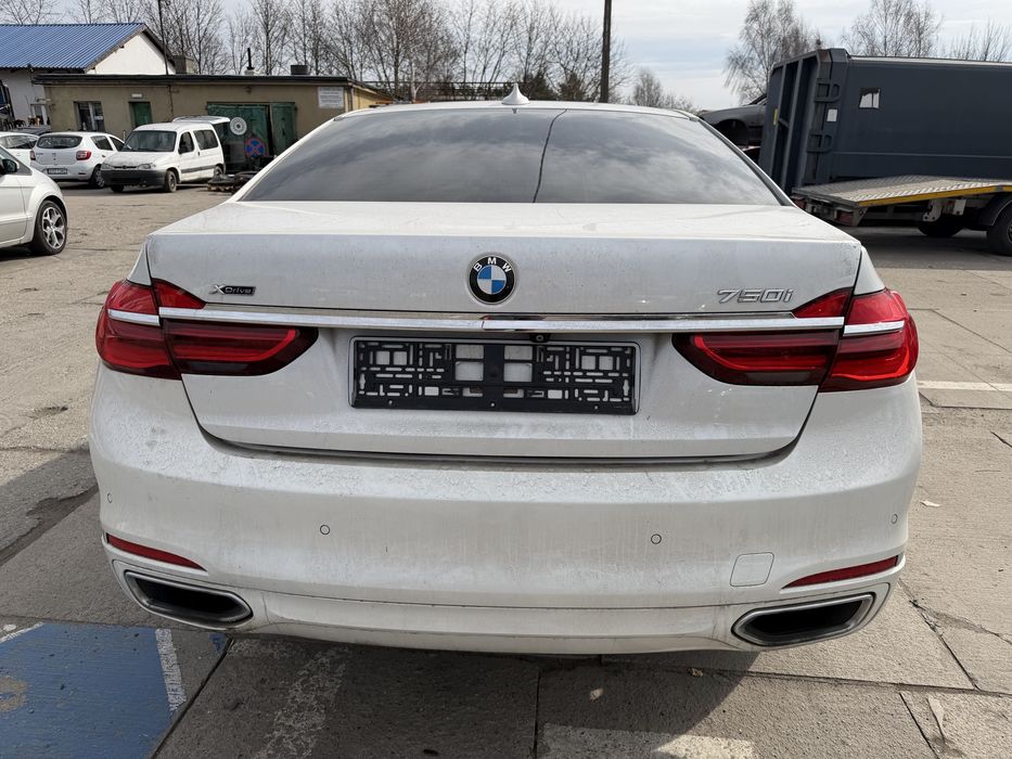 Lampy BMW G12 Led tył Europa long Lampa lewa prawa w klape komplet