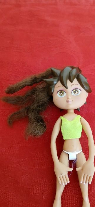 Boneca em bom.estado