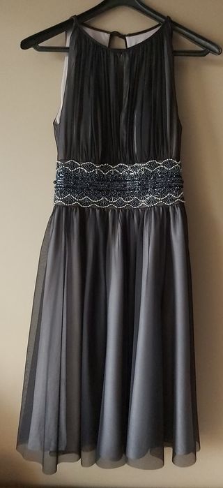 Szykowna sukienka S
