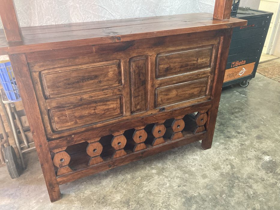 Móvel Bar Rústico, em madeira