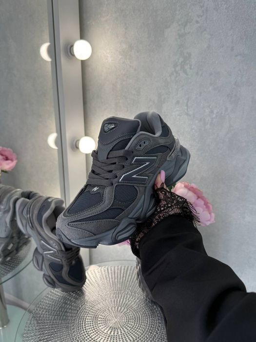 New Balance, Dark Grey