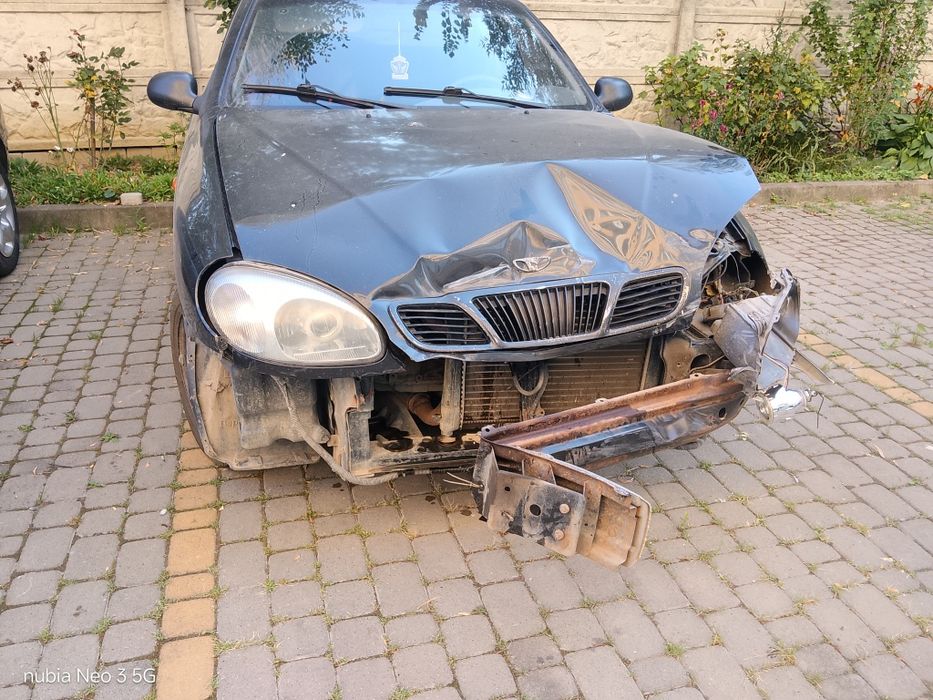 Lanos део ДТП  2006 за 300 не віддаю