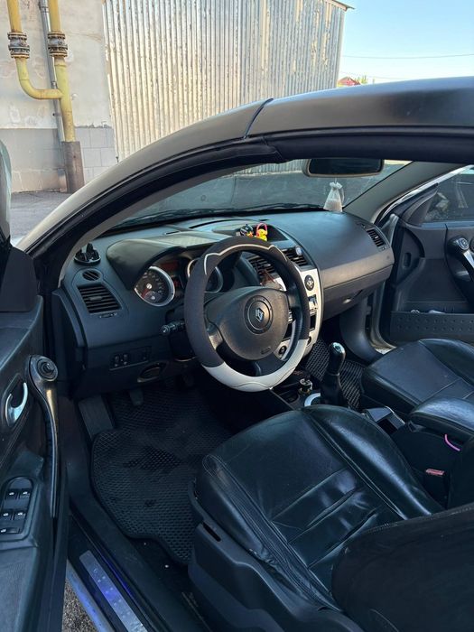 Renault Megane 2 cabriolet криша працює