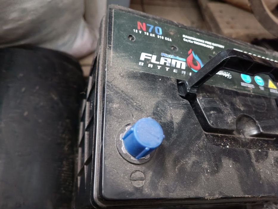 Бренд: Platinum Flame Batteries
Модель: N70
Характеристики: 12 V, 70 A