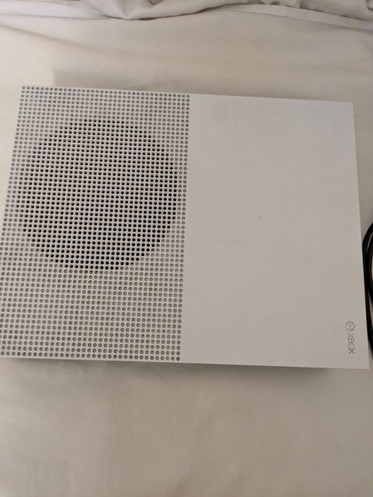 Продам Xbox One S Терміново
