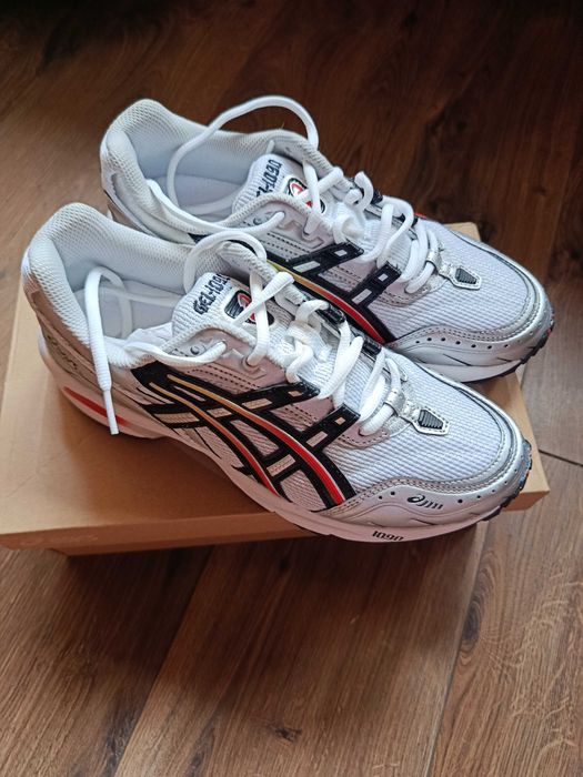 Кросівки "Asics"
