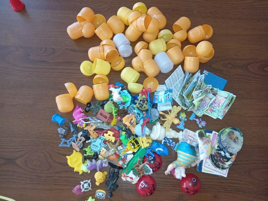 Игрушки Киндер, лот