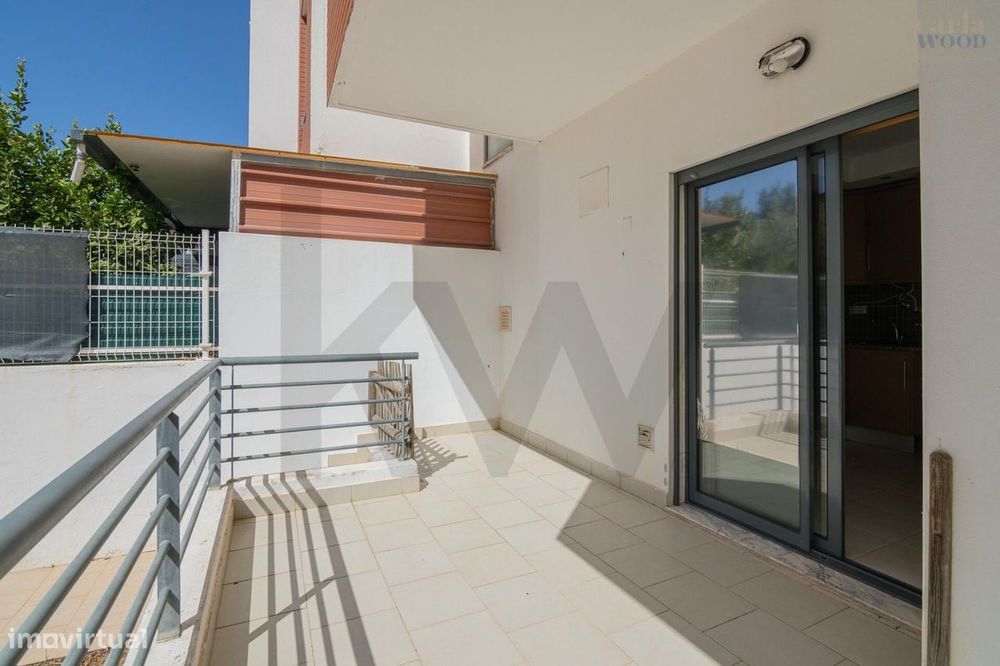 Um fantástico apartamento t2 de rés do chão, com terraço e logradouro