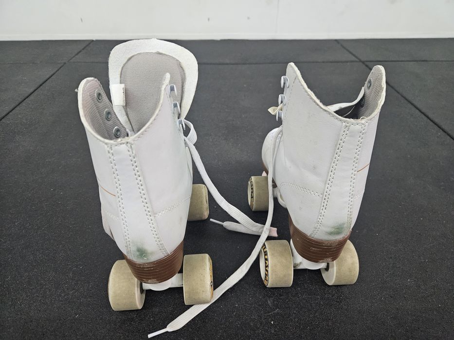 Patins 4 rodas - marca Tijuana N°