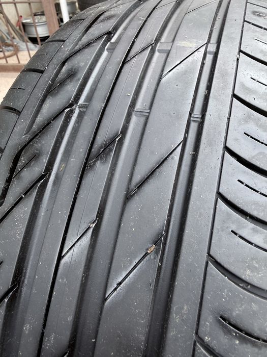 Шини  літні 225/55/17 Bridjestone turanza T 001 RFT