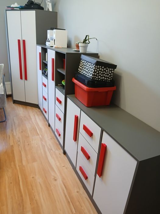 Meble szafki  pokój dzieciecy