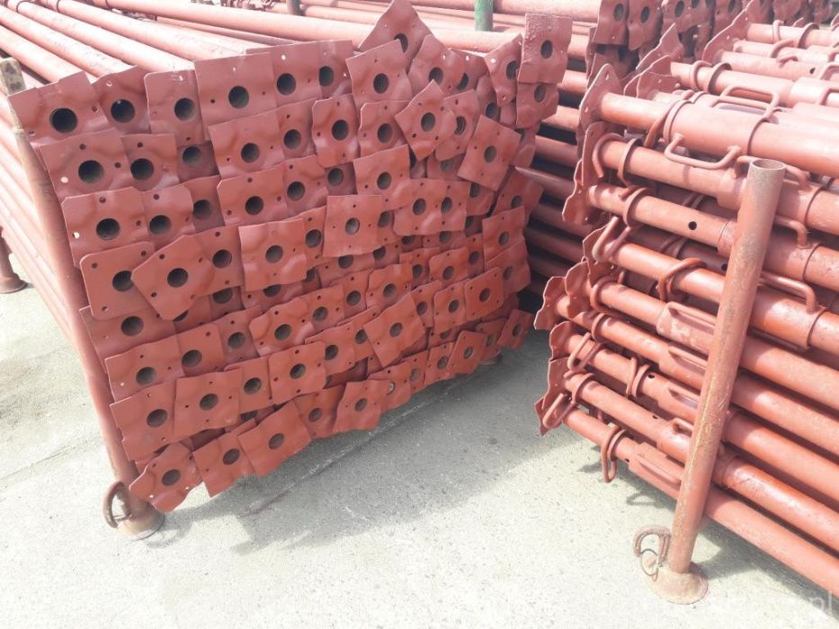 Stemple Doki Dźwigary Sztyce Głowice.