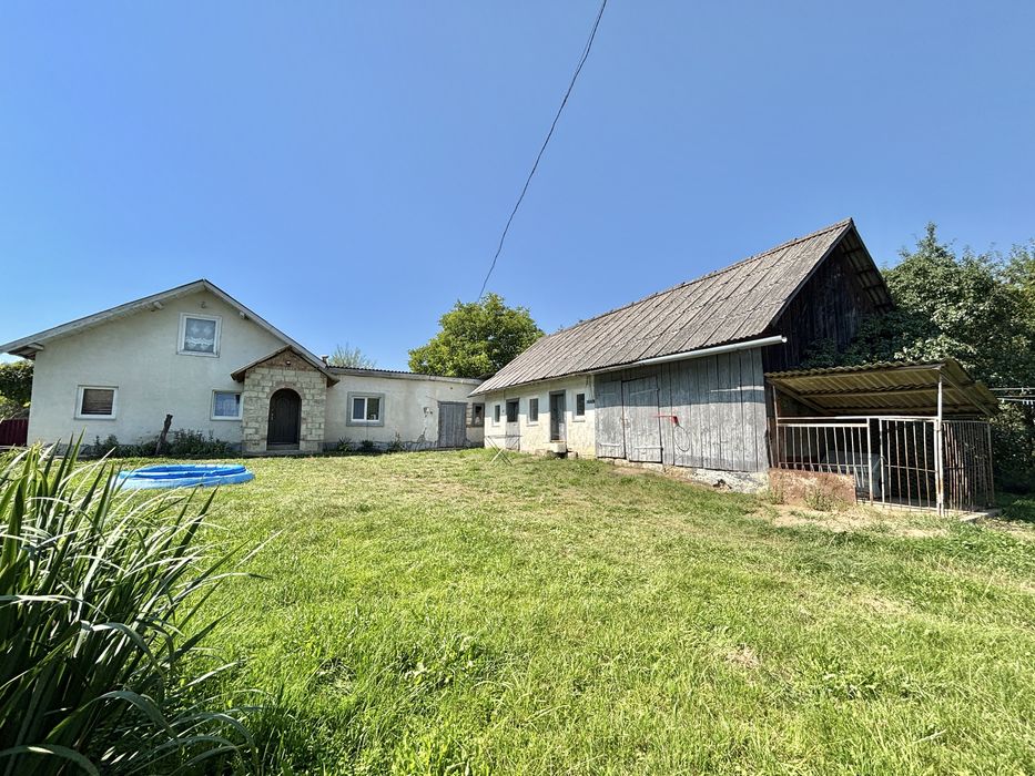 Продається будинок 110м.кв. Ділянка 9 соток. Тисменичани. Школа. Садок. Газ. Світло. Вода
