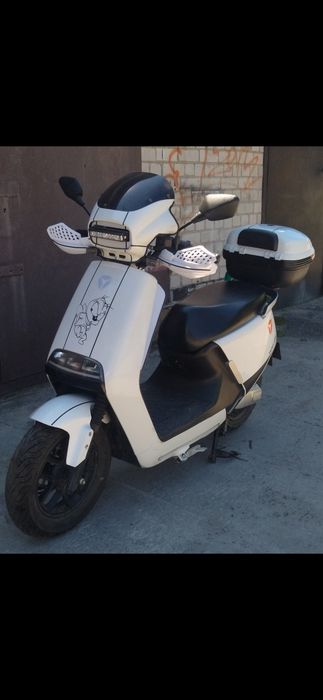 Электроскутер Yadea g5+