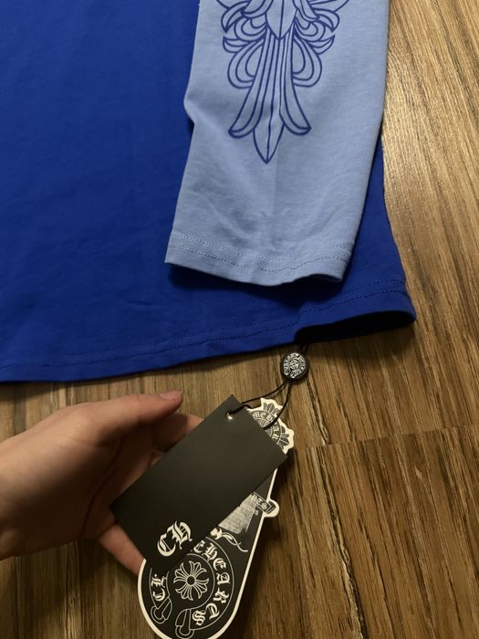 В наявності лонг Chrome Hearts