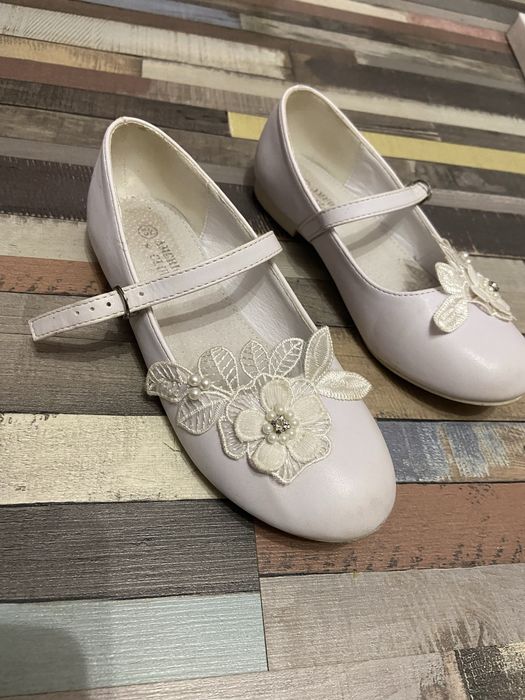 Buty komunijne
