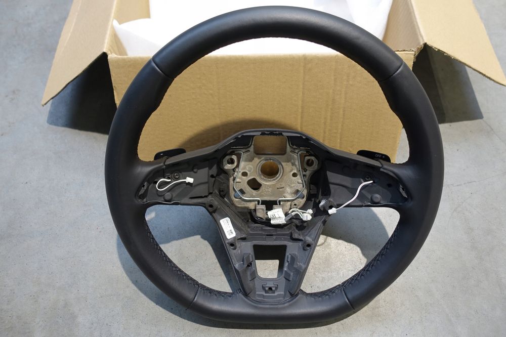 vw golf viii 8 kierownica łopatki igła jak nowa