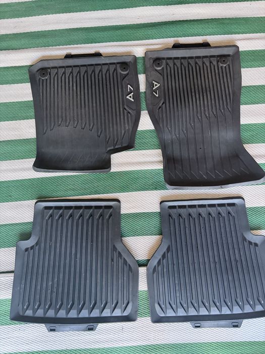 Oryginalne dywaniki gumowe Audi A7 C8 4K – komplet 4 szt.