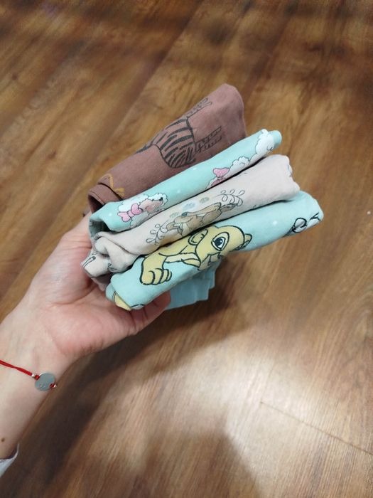 Zestaw spodni dresowych / grubszych legonsow4 szt rozmiar 98