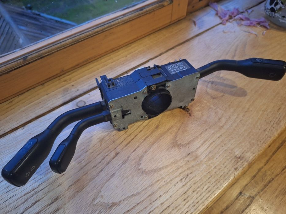 Підрульовий перемикач Audi A4 b5