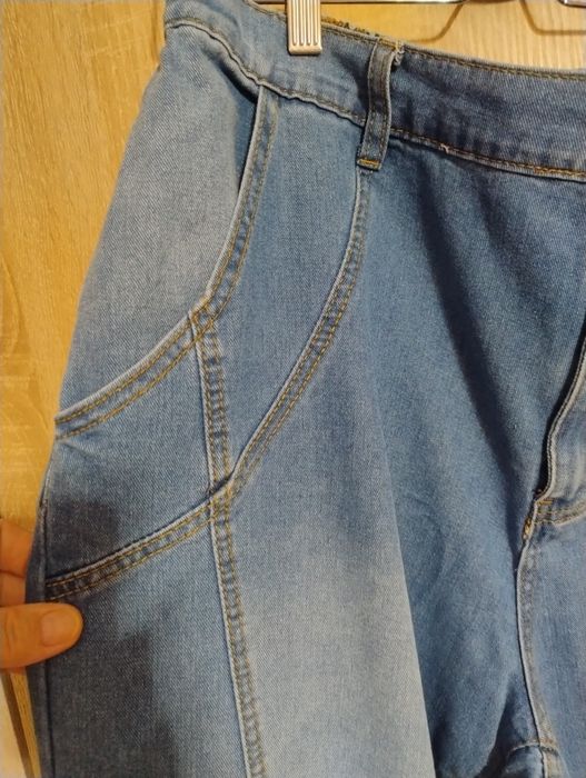 Super dżinsy damskie rozm XXL firmy HM jak nowe.