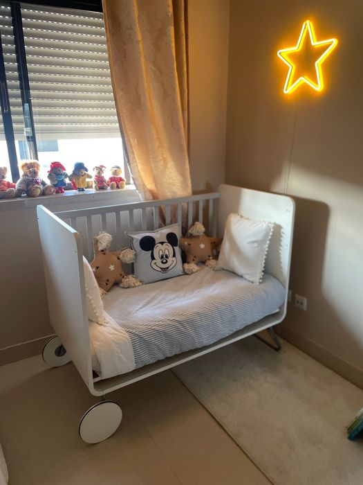 Berço de bébé madeira  9 meses aos 3 anos de idade
