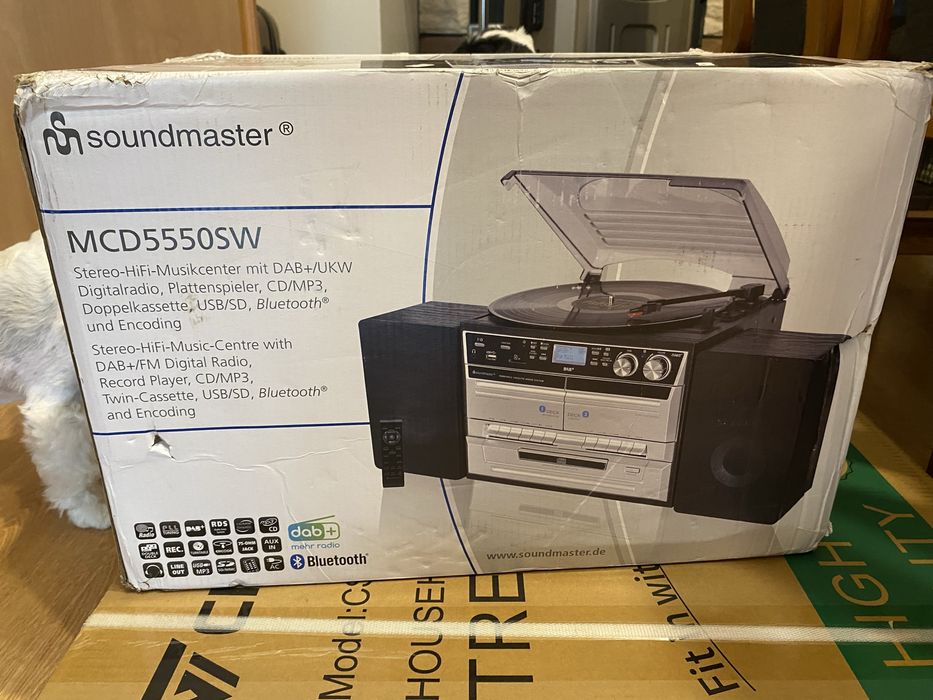Hi-Fi Soundmaster MCD5550SW