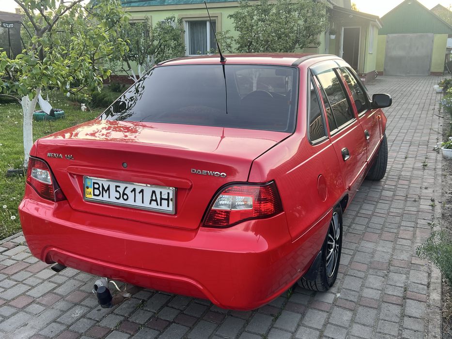Продаж Nexia 2012 року