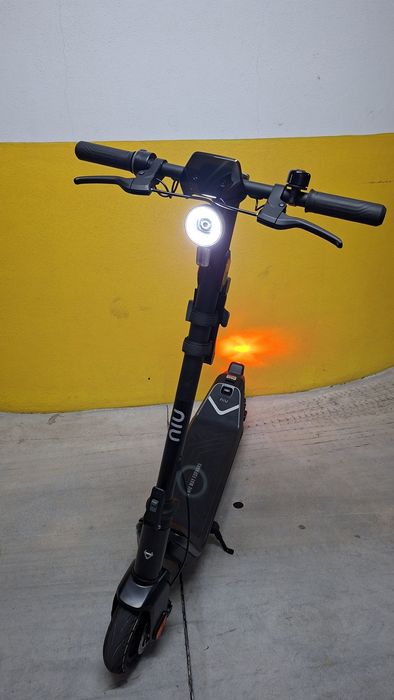 Trotinete Elétrica NIU KQi3 Pro (como NOVA!!)