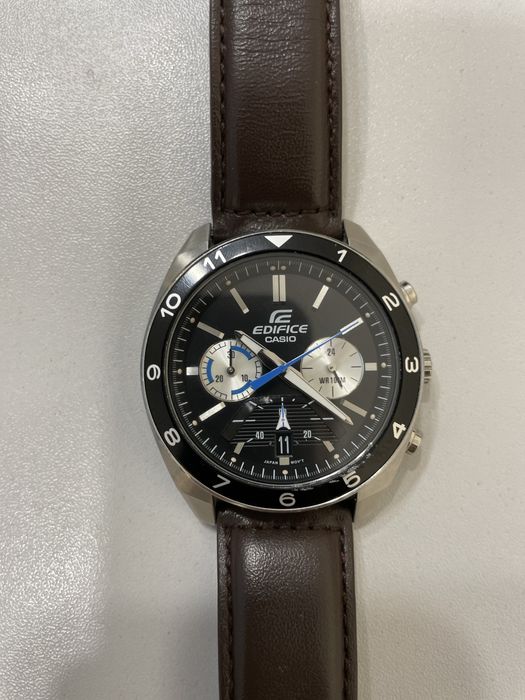 Чоловічий годинник Casio Edifice EFV-590D