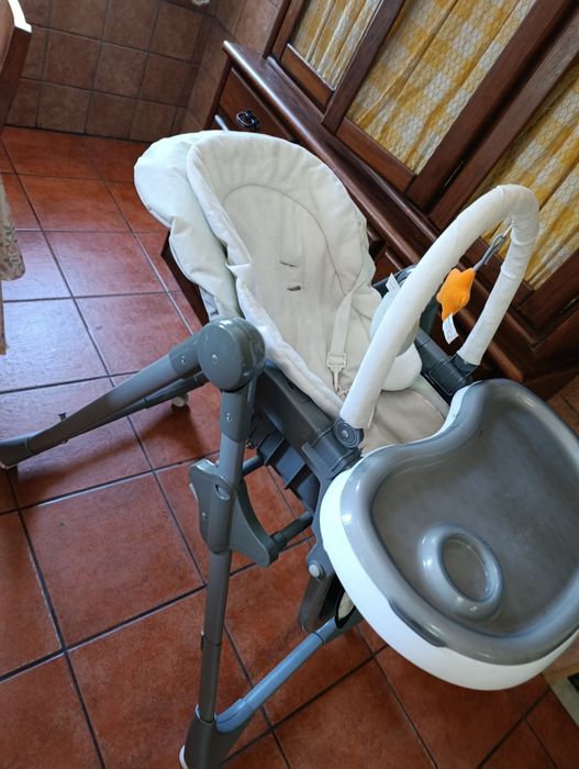 Vendo cadeira alimentação