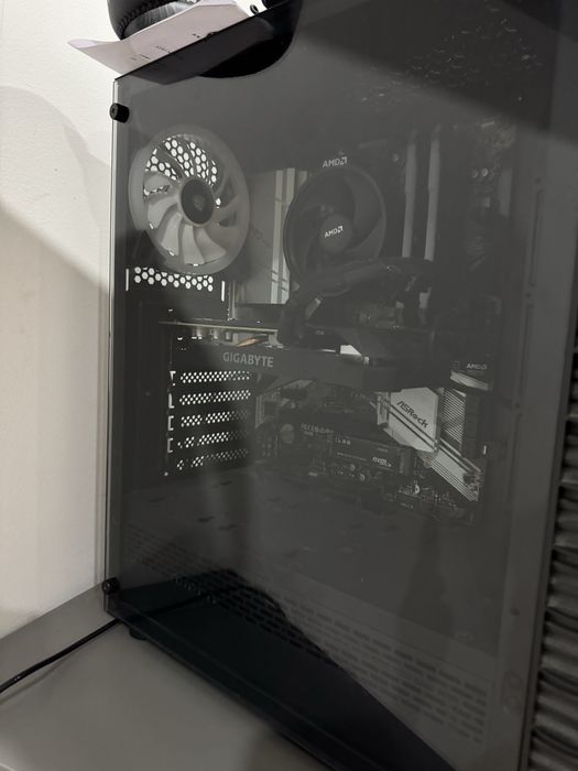 Torre gaming como nova !