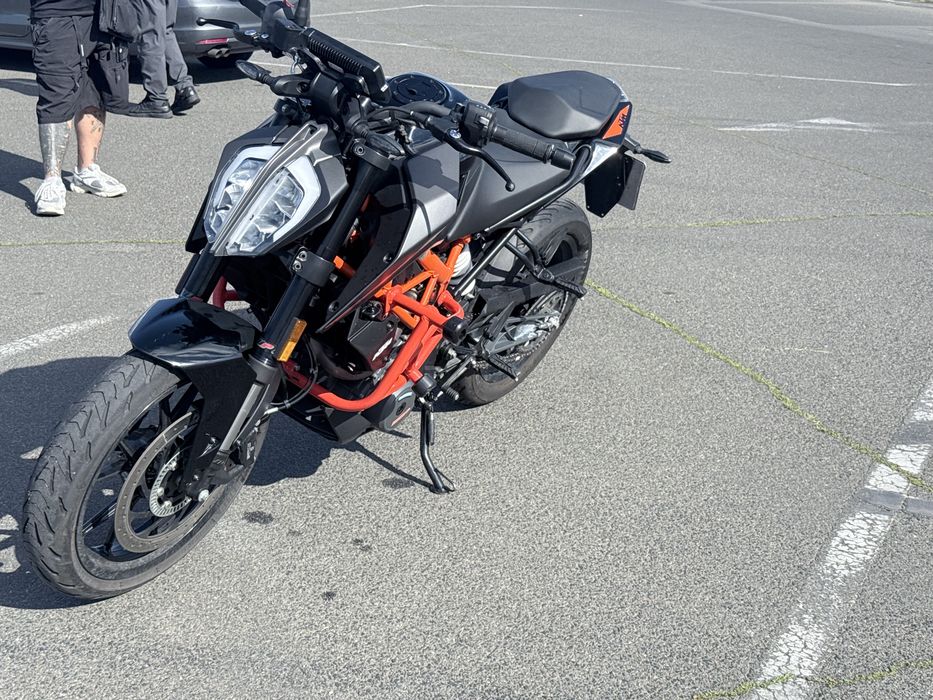 KTM 390 Duke 2023 — 390 см³
