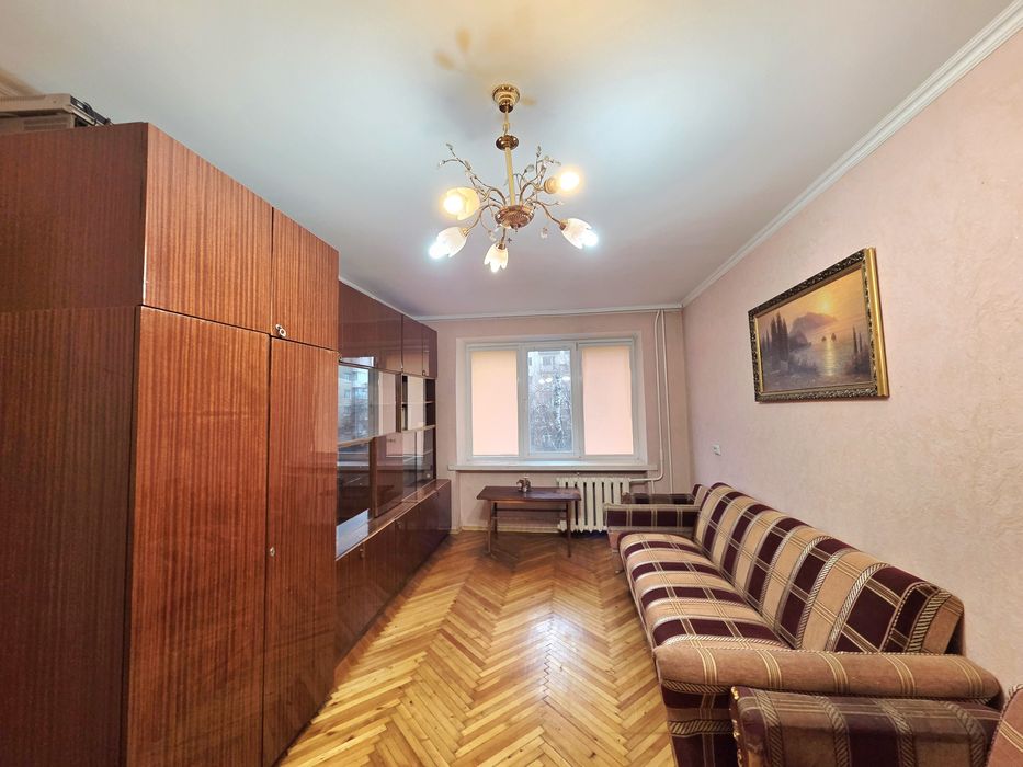Квартира звільнена !!! 59 кв м, пр. Відродження