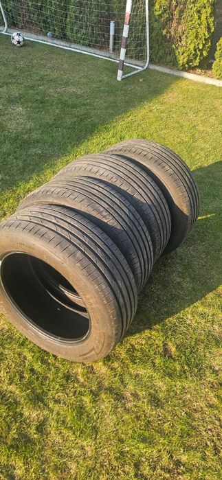 Opony Hankook 4szt, letnie.  Prawie nowe 235x55x18