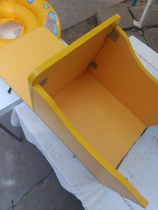 Продам 2 стула в паре