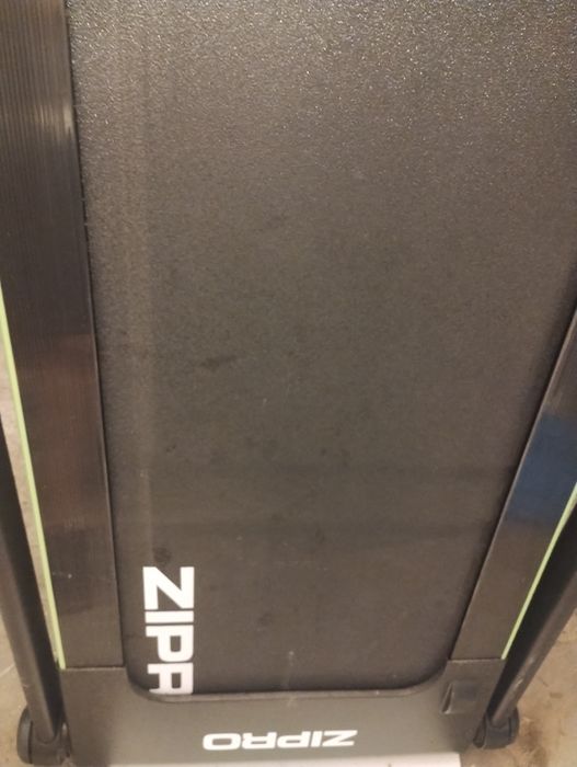 Bieżnia zipro do naprawy.