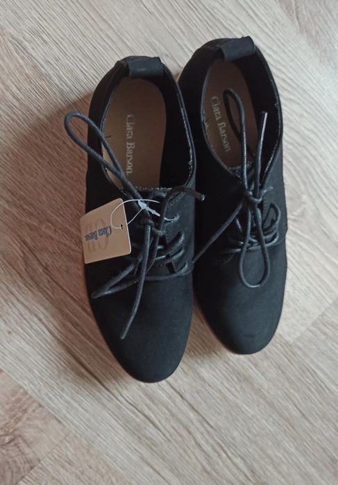 Półbuty lordsy mokasyny wiązane sznurówki czarne NOWE 37 Clara Barson