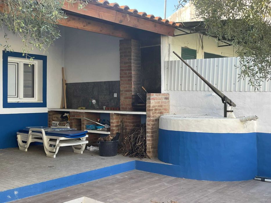 Moradia V2 com Piscina