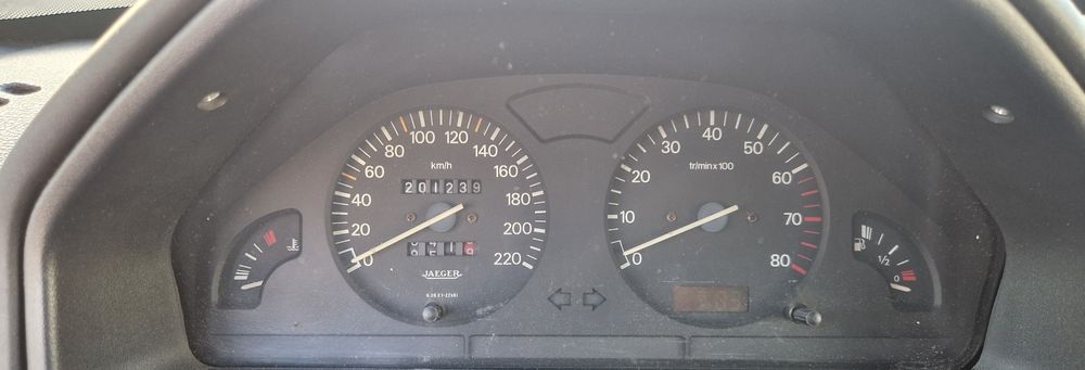 Peugeot 106 1.1 xt ano 1997 impecável