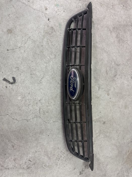 Grelha Frontal Ford Focus Mk2 Facelift
